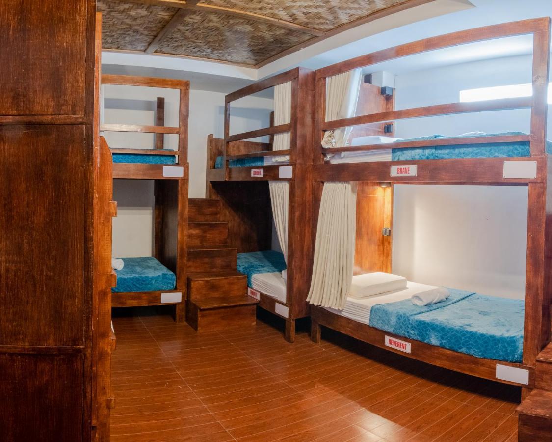 Public House Hostel Lapu-Lapu City Exterior photo